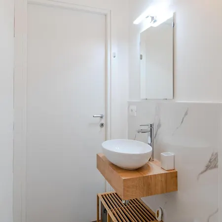 Dal Vassalli Eandi By Happyhostorino *