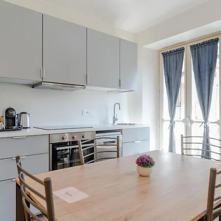 Dal Vassalli Eandi By Happyhostorino Appartement